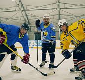 Хоккейный челлендж: Как Селезнёв стал хоккеистом (видео)