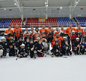 Юные хоккеисты сыграли в Кременчуге против своих родителей