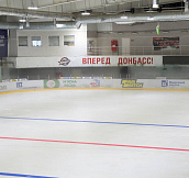 На арене в Дружковке начался процесс заливки льда к новому сезону