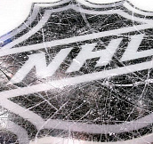 Игроков НХЛ могут обязать постоянно носить маски после возобновления чемпионата