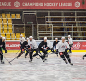 «Донбасс» провёл первую тренировку на льду домашней арены «Клагенфурта»