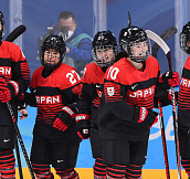Канада разгромила Финляндию, Дания уступила Японии: результаты матчей третьего дня на женском олимпийском хоккейном турнире